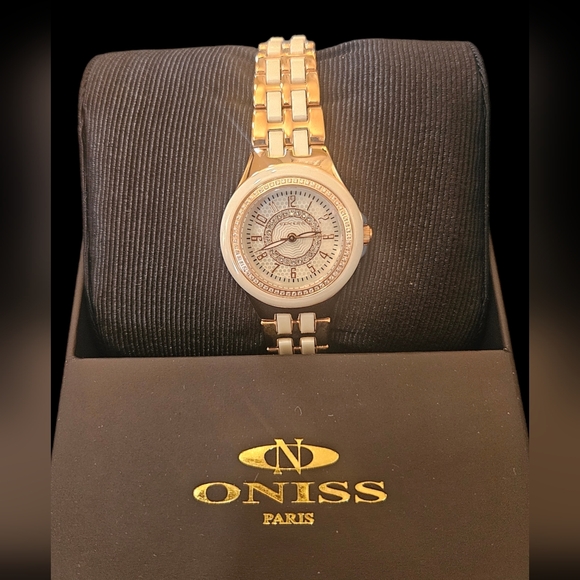 Oniss Paris Austrian Crystal Watch - Picture 10 of 14